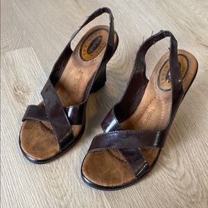 Dr. Scholl’s Brown Strappy Sandals